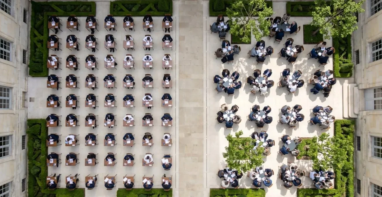 Comparaison visuelle entre admission classique et apprentissage avec double filtrage